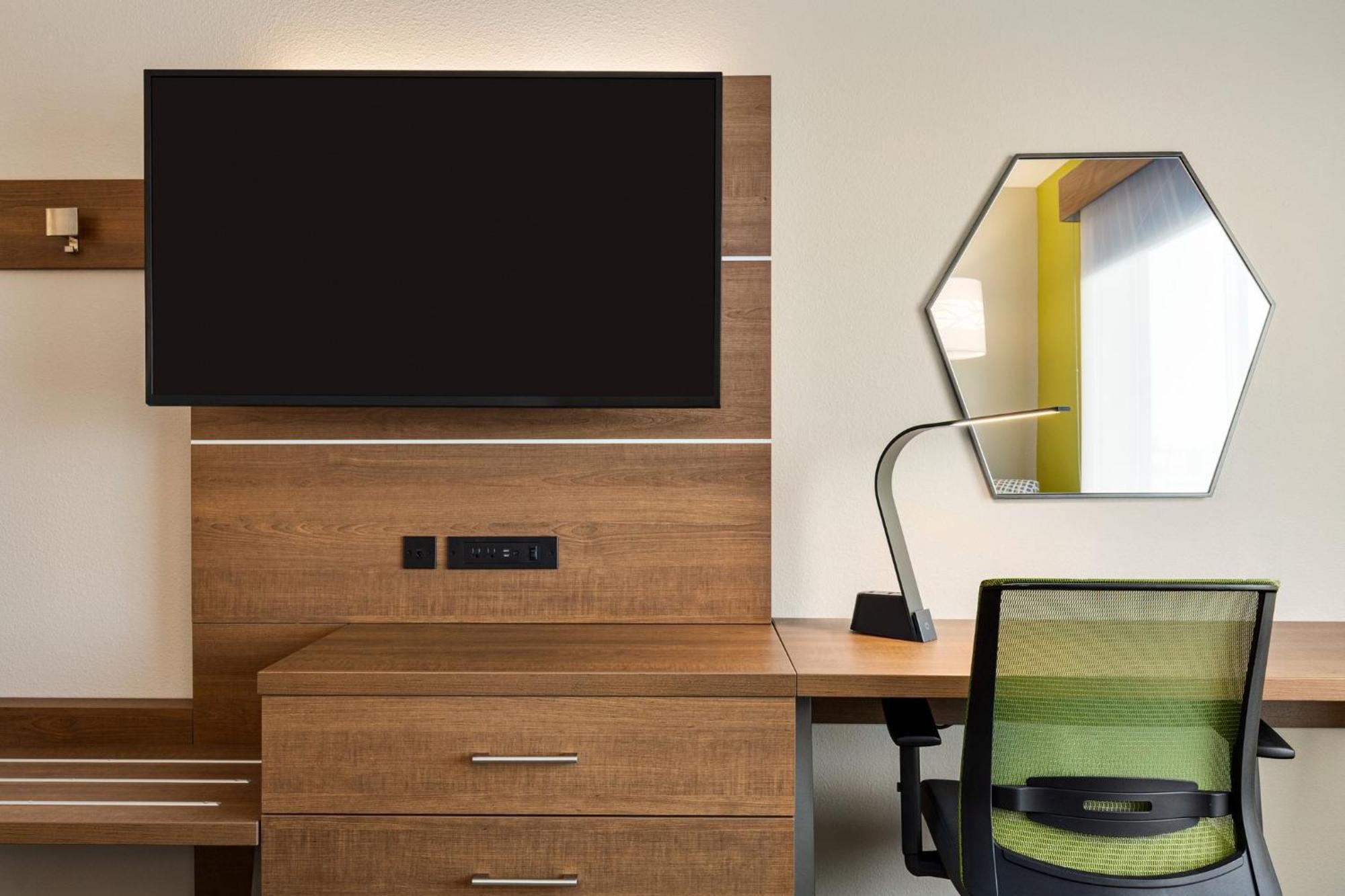 Holiday Inn Express & Suites Hayward - Castro Valley By Ihg Ngoại thất bức ảnh