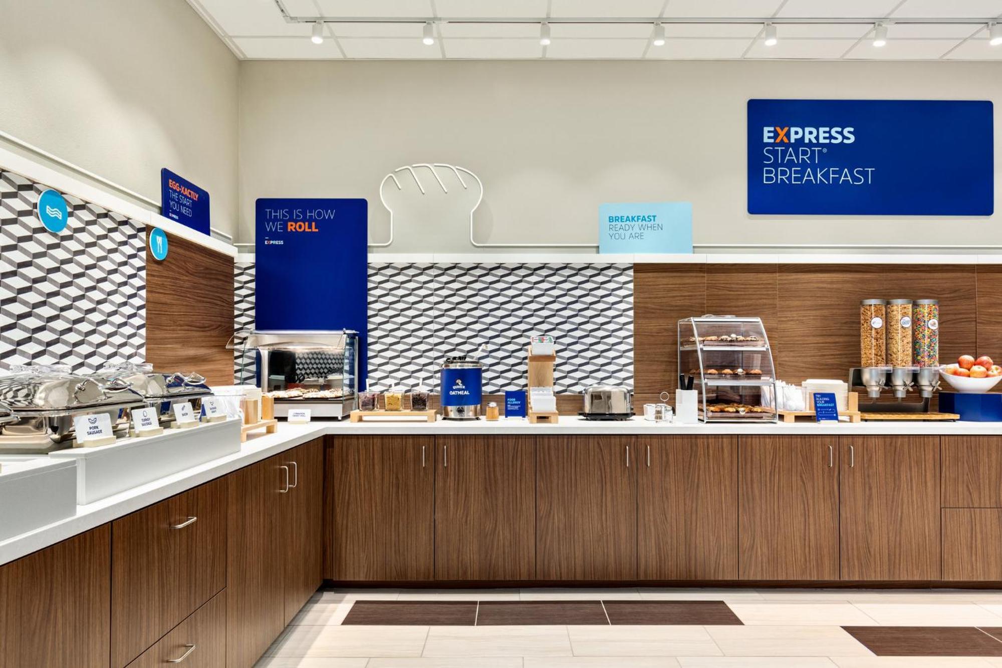 Holiday Inn Express & Suites Hayward - Castro Valley By Ihg Ngoại thất bức ảnh