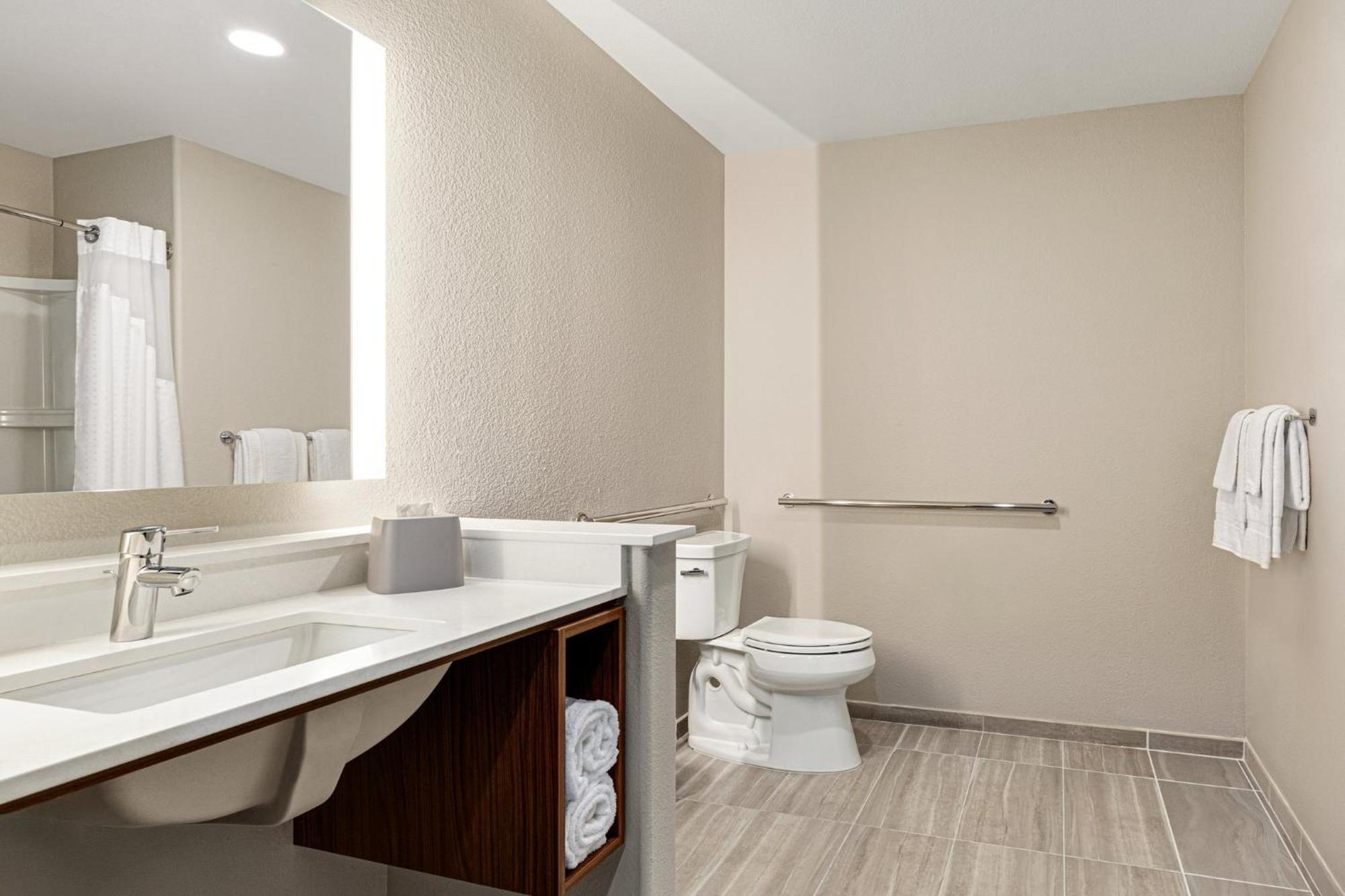 Holiday Inn Express & Suites Hayward - Castro Valley By Ihg Ngoại thất bức ảnh